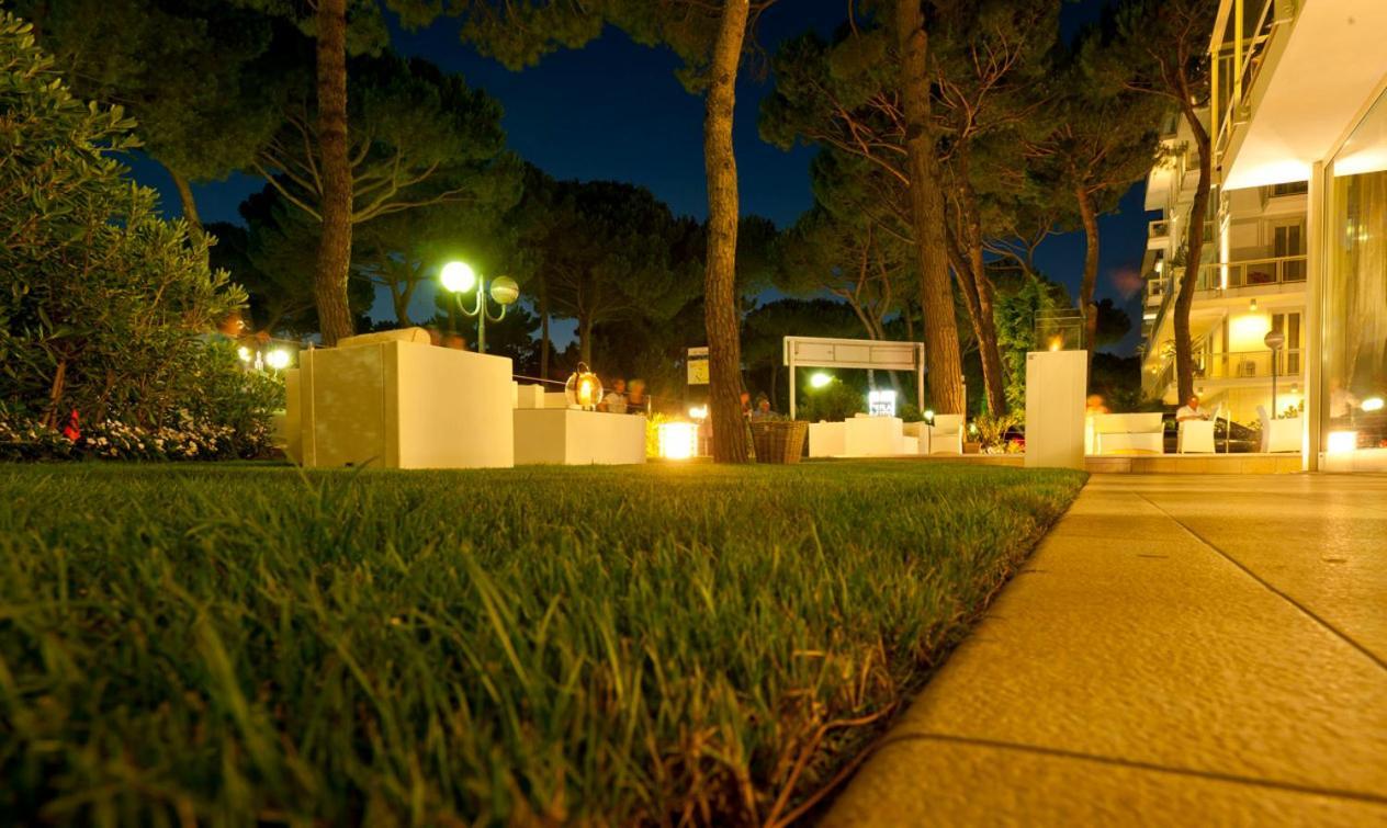 Hotel Kent Milano Marittima Exterior foto