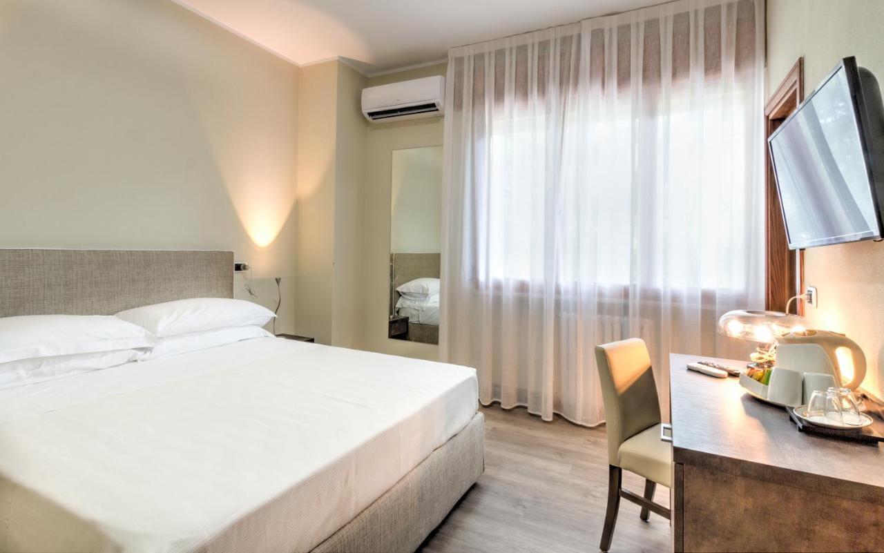Hotel Kent Milano Marittima Cameră foto